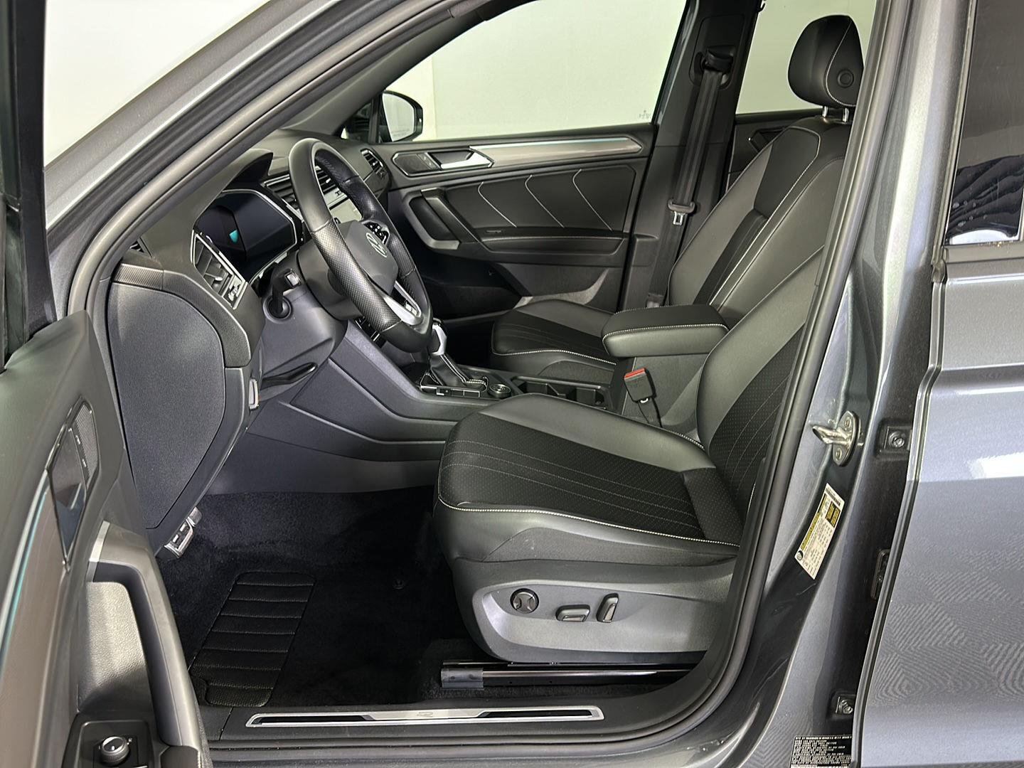 Used 2024 Platinum Gray Metallic Volkswagen SE R-Line Black image 5