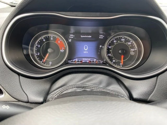 Used 2021 Gray Jeep Latitude Lux image 18