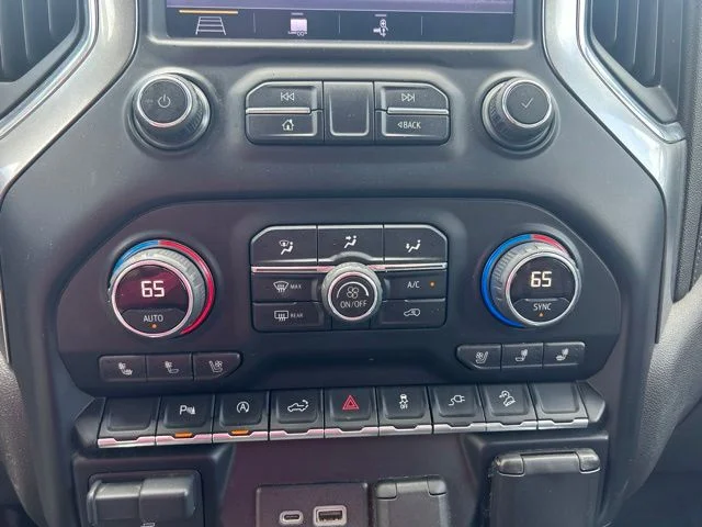 Used 2019 Black Chevrolet LTZ image 11