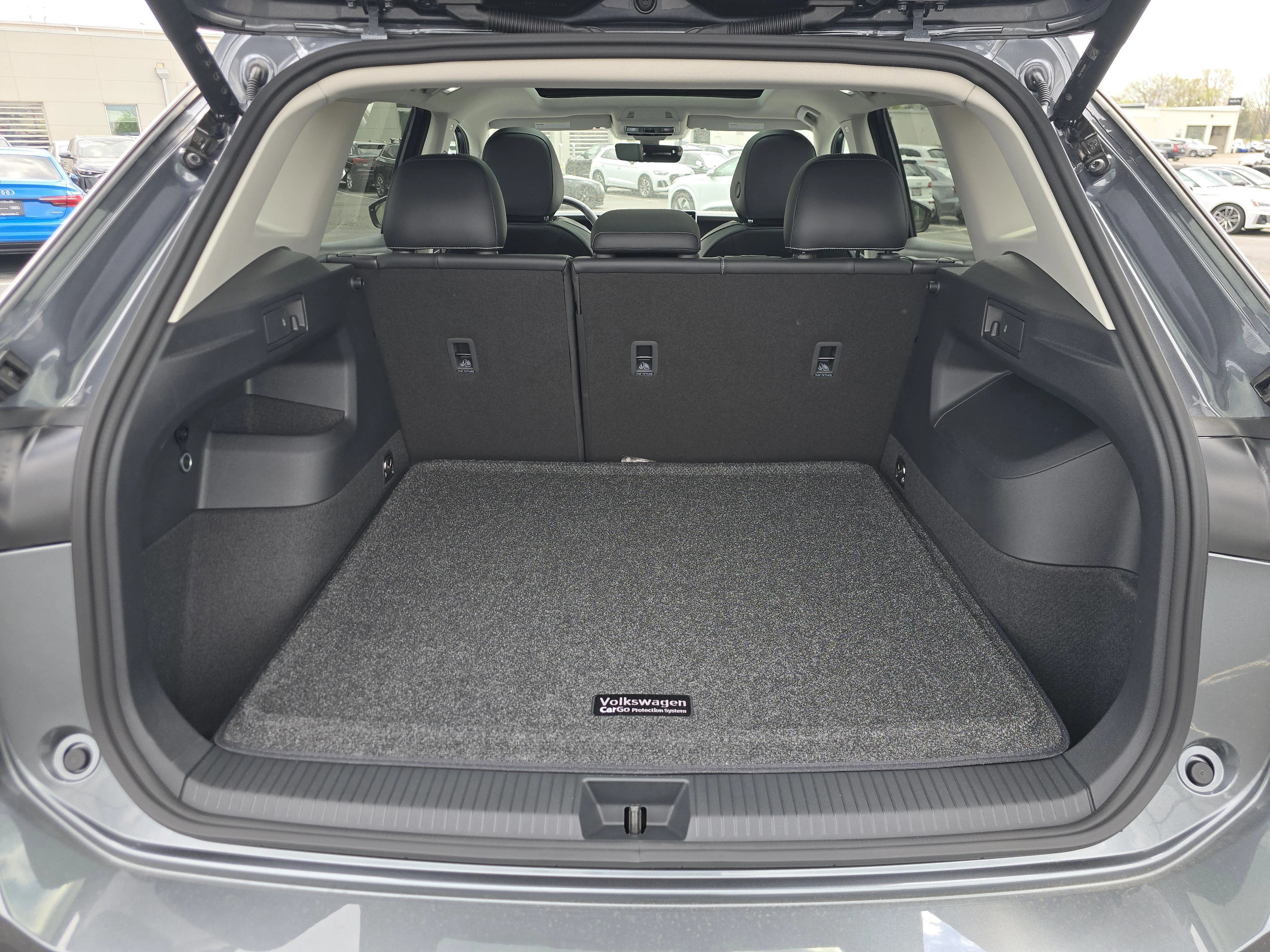 New 2026 Platinum Gray Metallic Volkswagen SE image 14