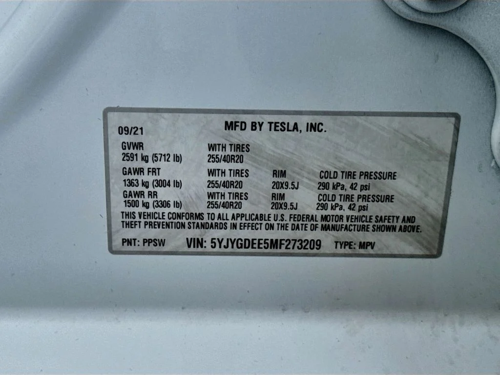 Used 2021 White Tesla Long Range image 34