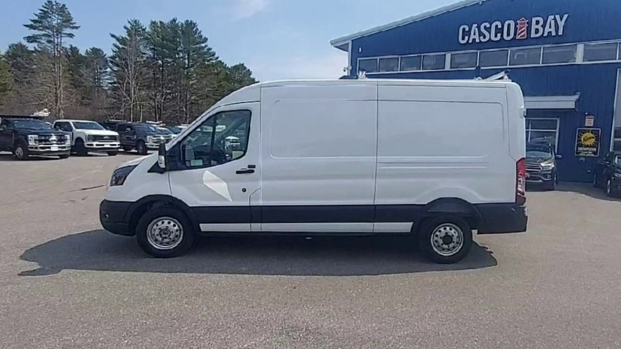 New 2026 Oxford White Ford Cargo Van image 18