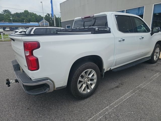 Used 2022 White Chevrolet LTZ image 12