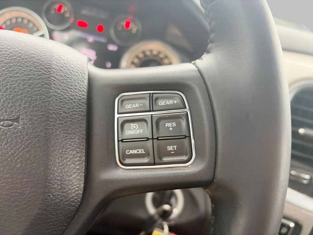 Used 2016 Silver Ram Big Horn image 22