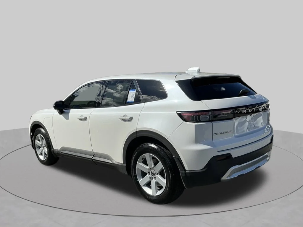 Used 2024  Honda EX image 7