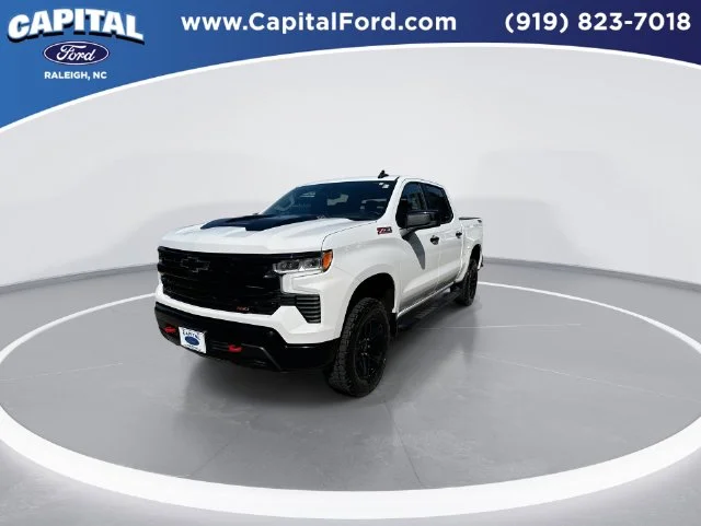 Used 2025 White Chevrolet LT Trail Boss image 4