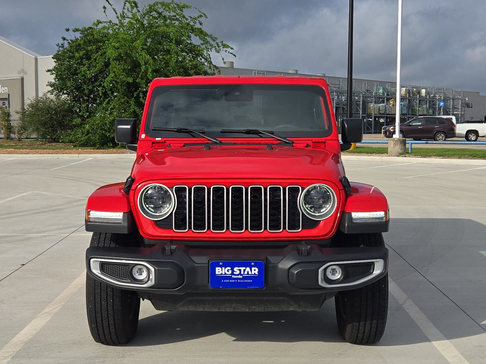 Used 2025 Firecracker Red Clearcoat Jeep Sahara image 9