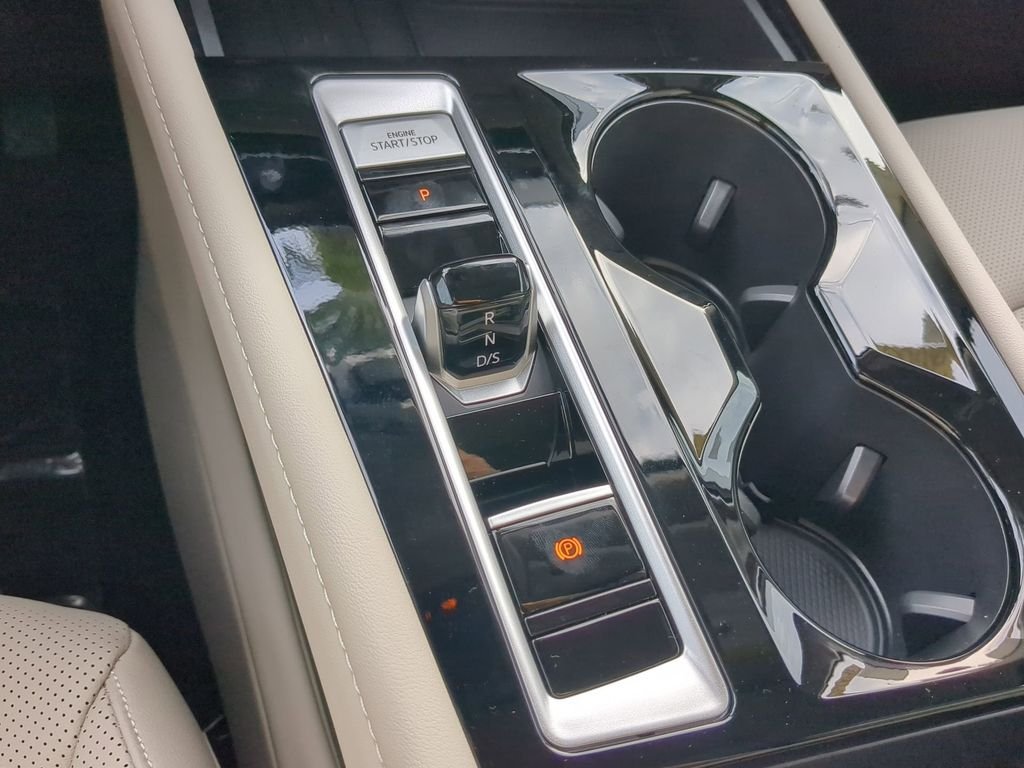 New 2026 Gray Volkswagen 2.0T SE w/Technology image 27