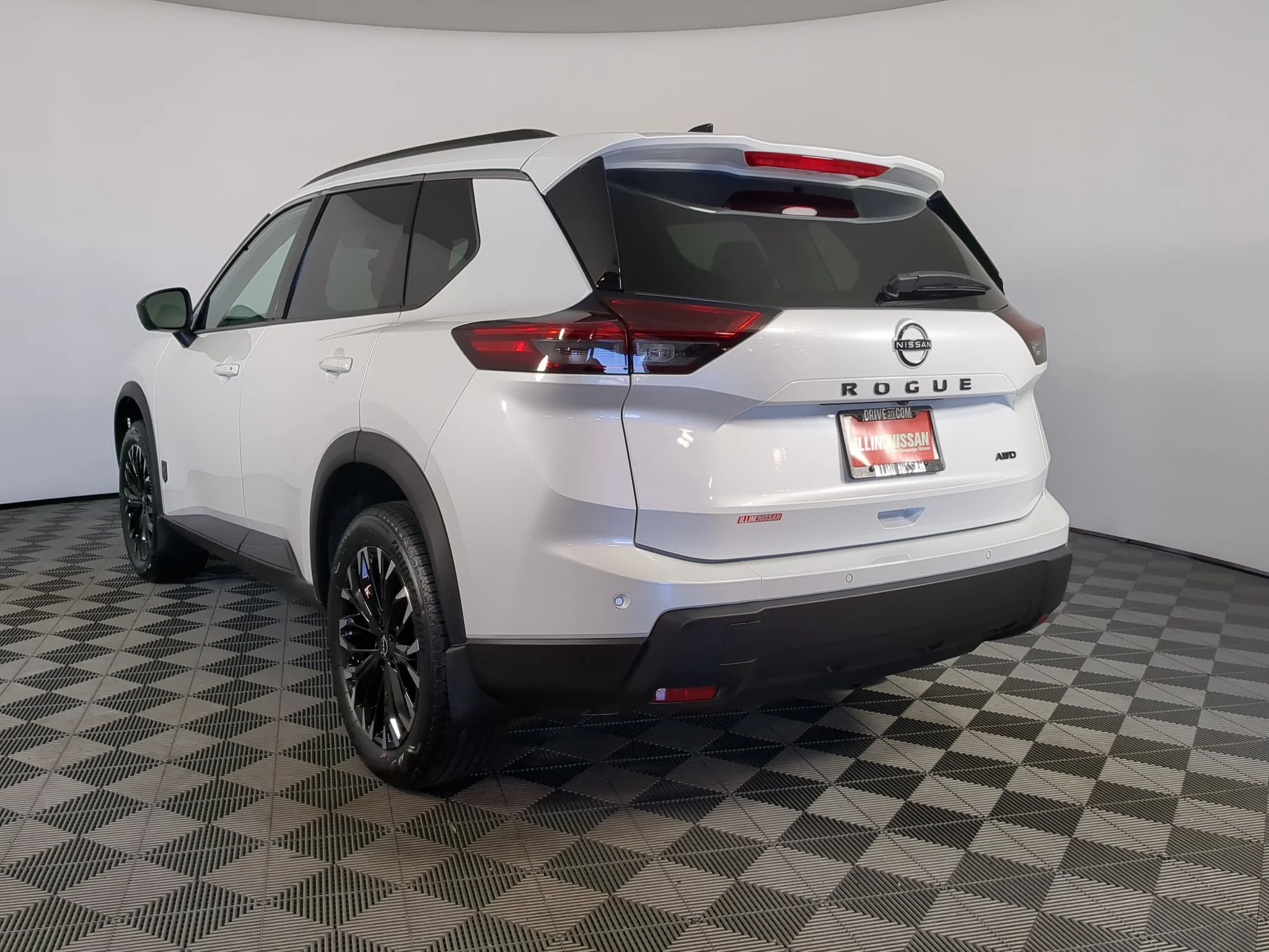 New 2027 Everest White Pearl Tricoat Nissan SV image 6