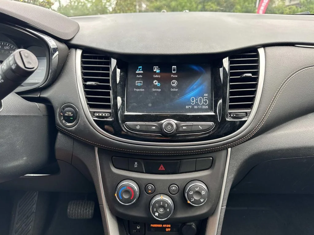 Used 2017 White Chevrolet LT image 22