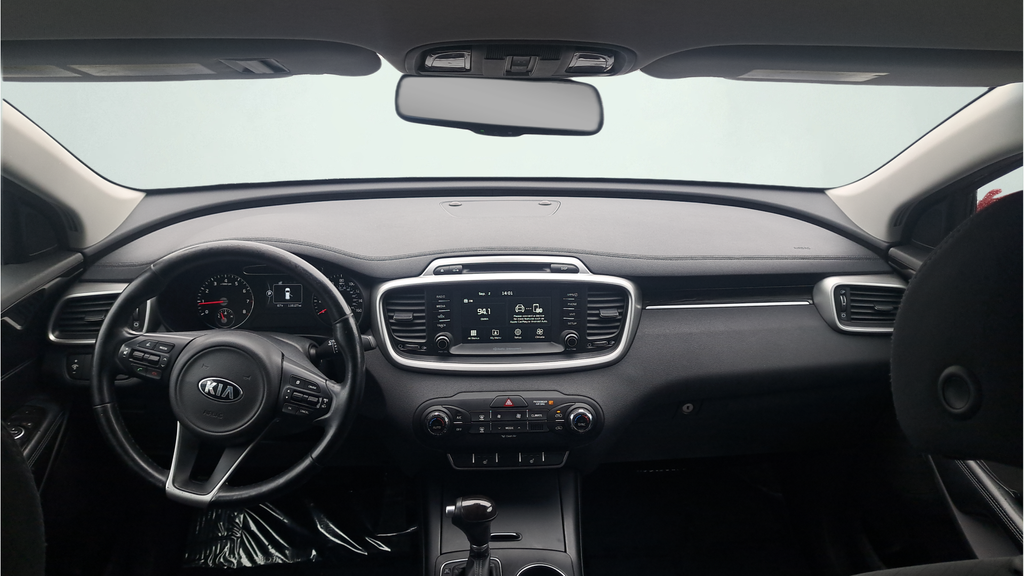 Used 2018 Red Kia LX image 17