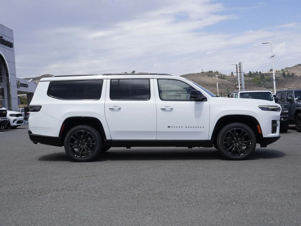New 2026 Bright White Clearcoat Jeep Summit Obsidian image 2
