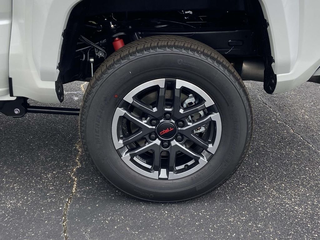 2026 Toyota Tacoma TRD Sport - Photo 10