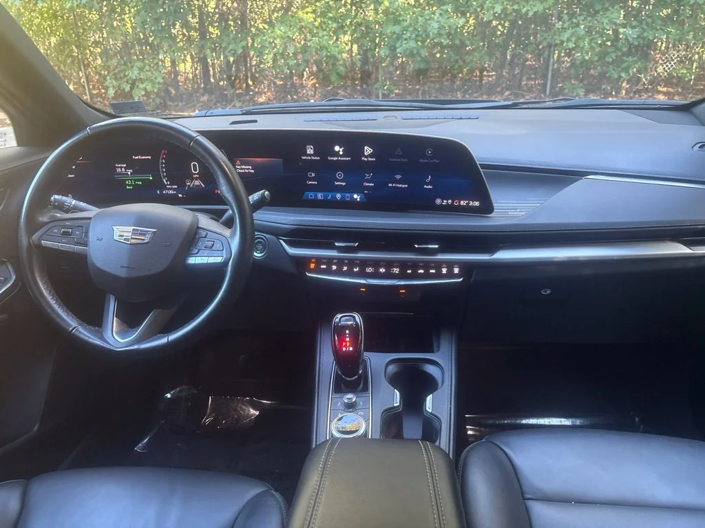 Used 2025 Black Cadillac Premium Luxury image 9