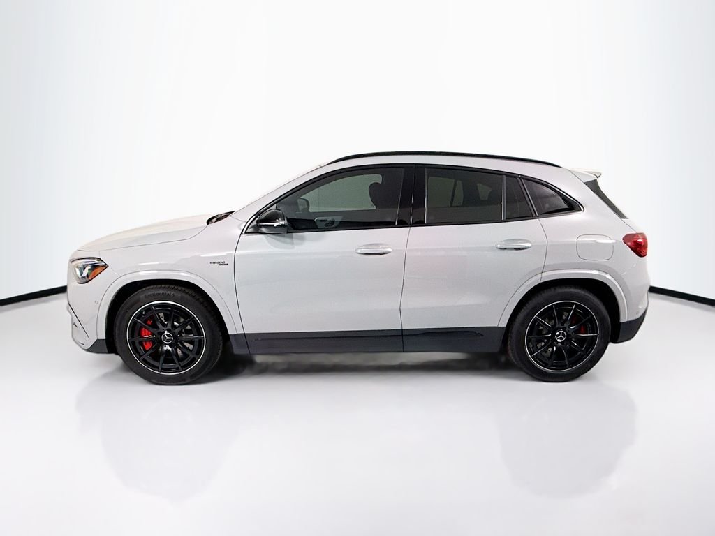 New 2026 MANUFAKTUR Alpine Gray Mercedes-Benz GLA 35 AMG® image 8