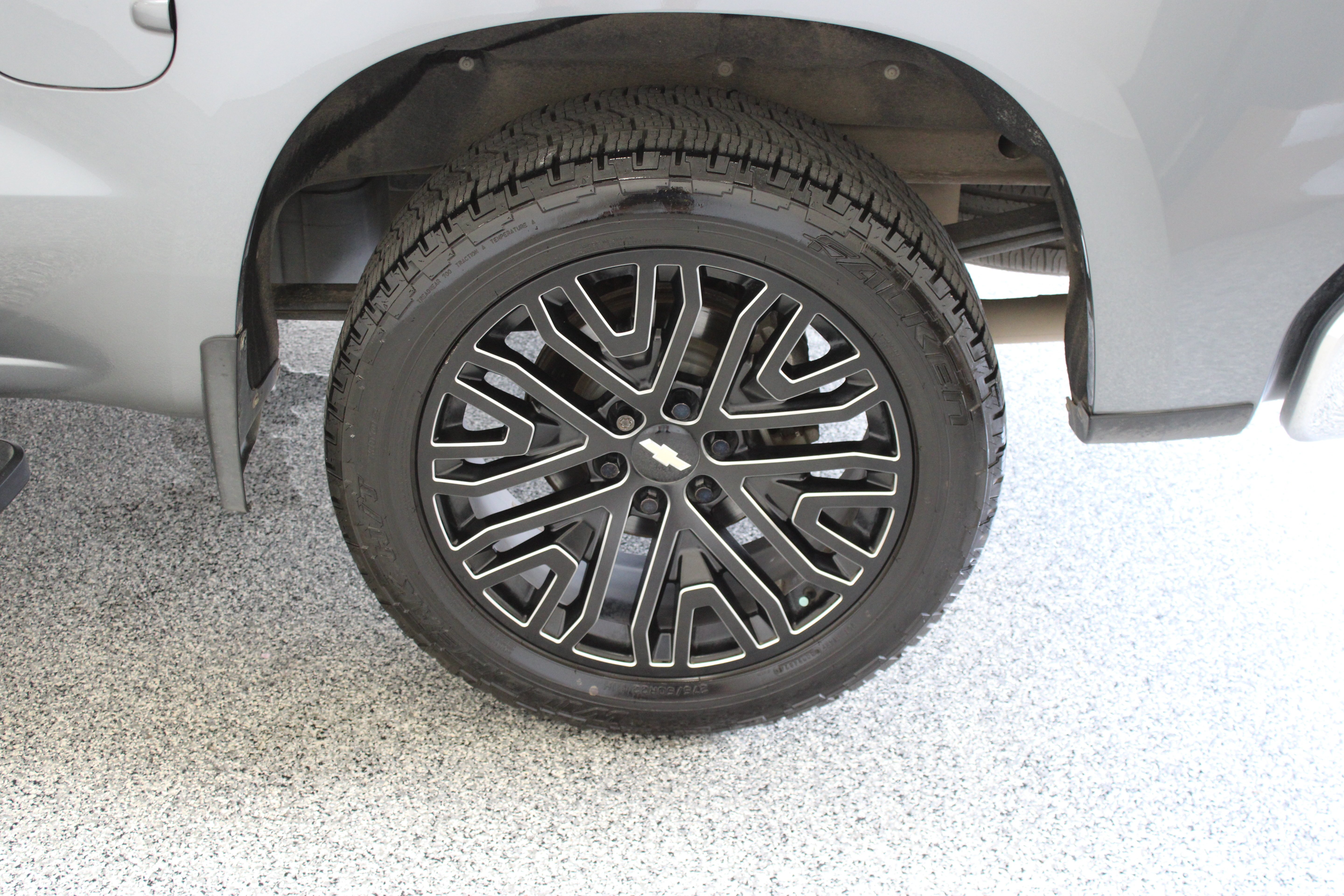 Used 2019 Satin Steel Metallic Chevrolet LT 5.3L image 10