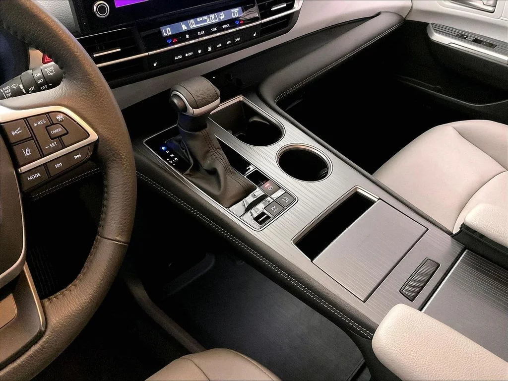 Used 2025 Silver Toyota XLE image 19