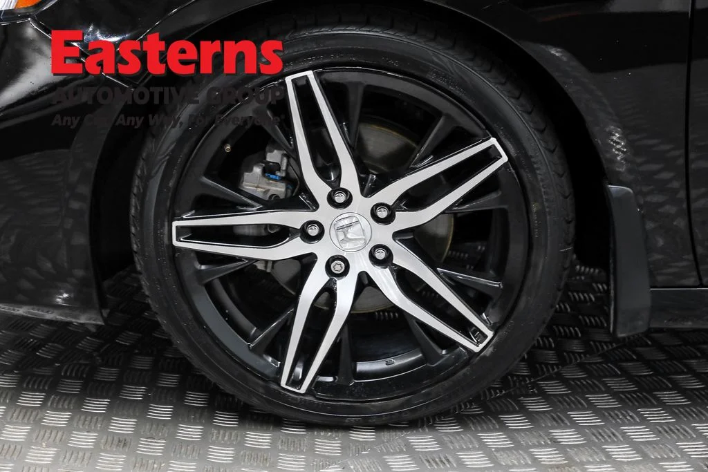 Used 2021 Black Honda Touring 2.0T image 32