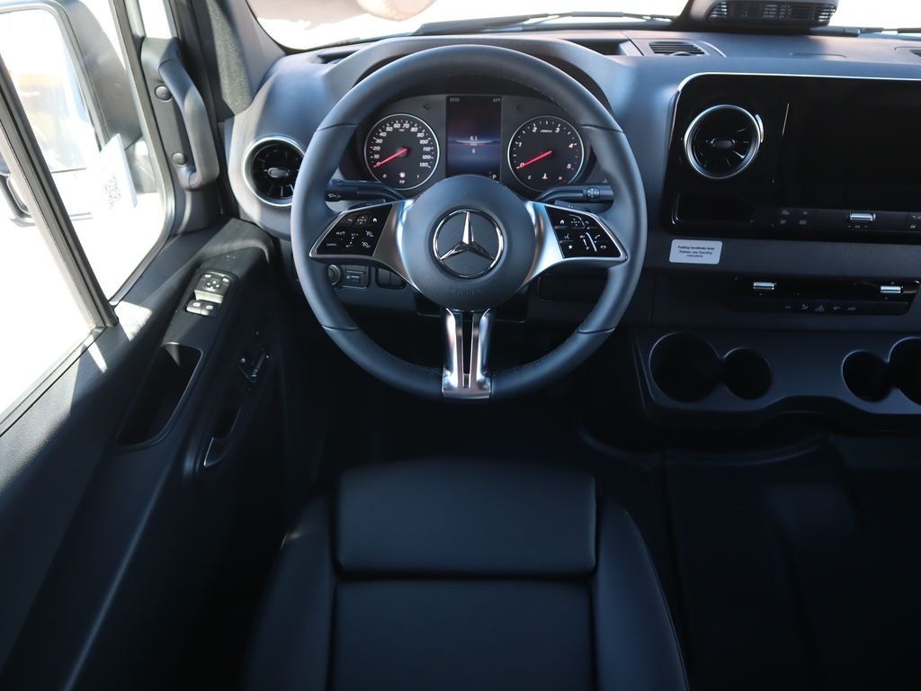 Used 2025 Arctic White Mercedes-Benz Cargo 170 WB image 11