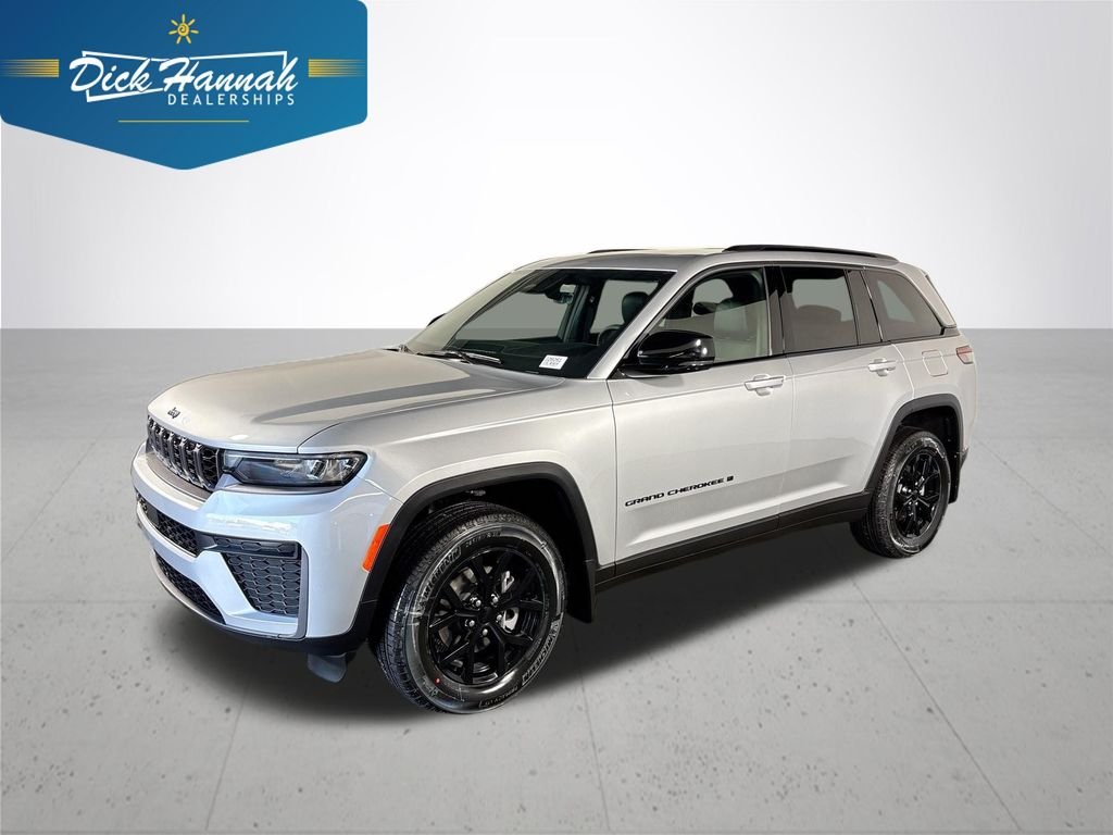 2026 Jeep Grand Cherokee Laredo Altitude 4x4's photo