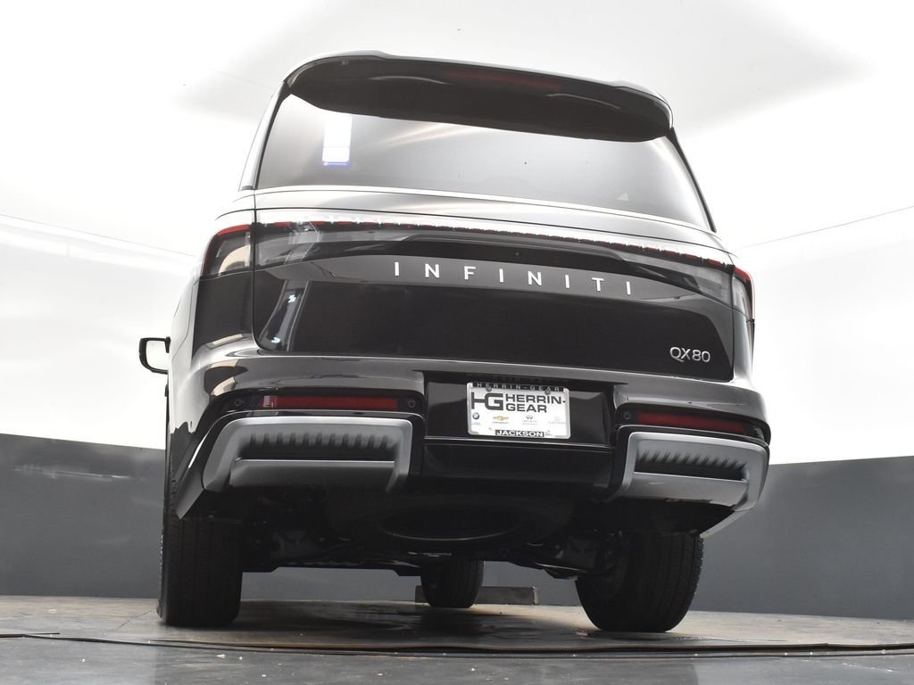 Used 2025 Black INFINITI PURE image 45