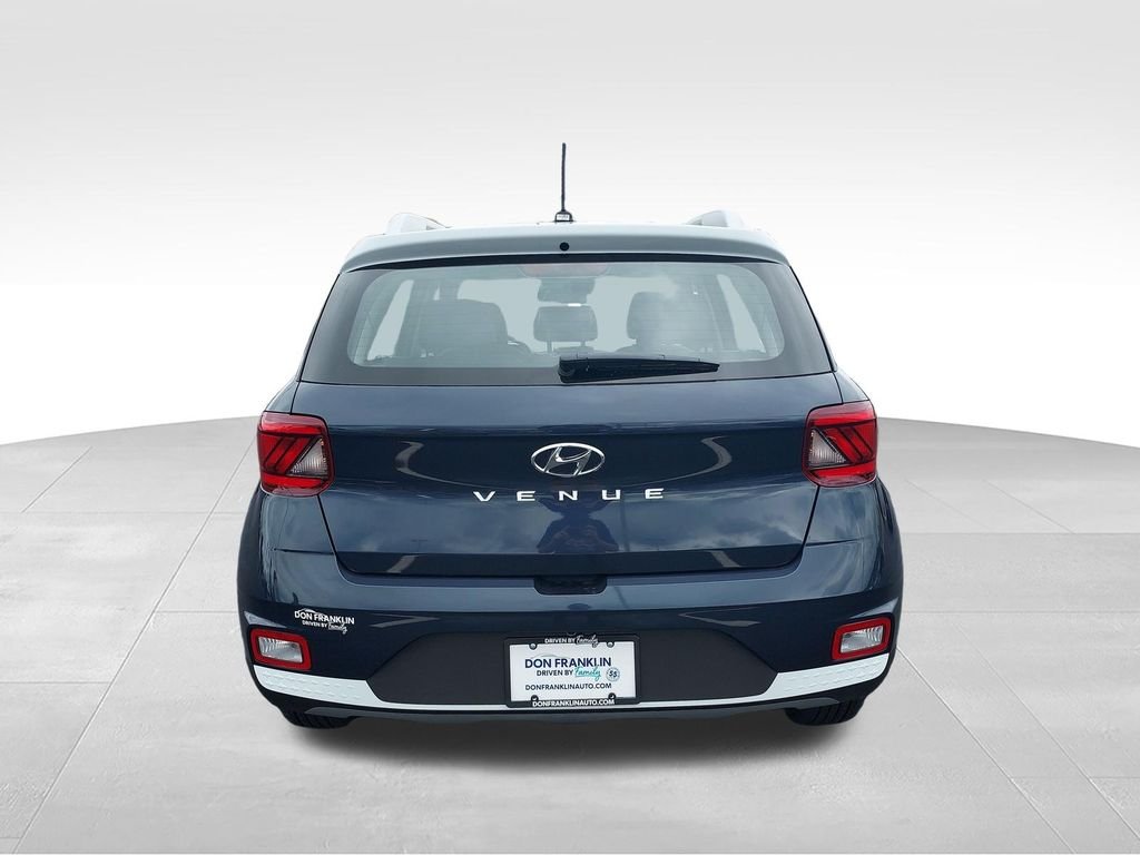 New 2026 White Hyundai SEL image 4