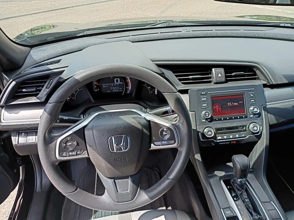 Used 2018 Crystal Black Pearl Honda LX-P image 26