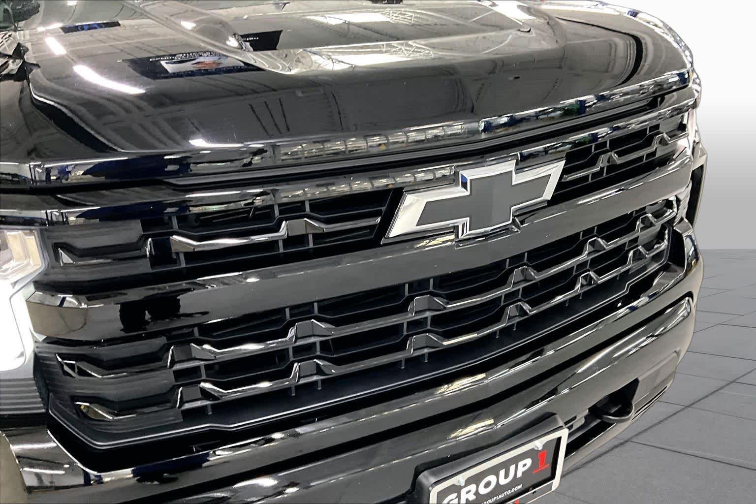 Used 2026 Black Chevrolet RST image 30