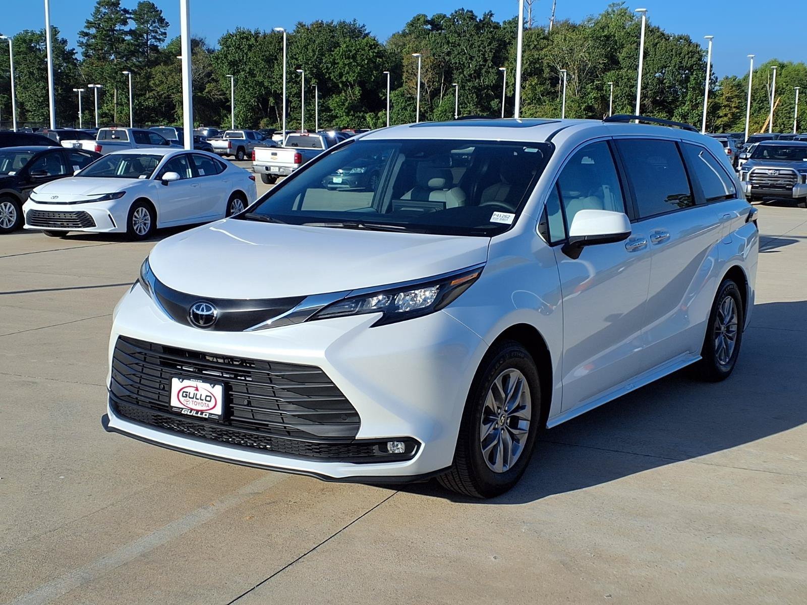 Certified Used 2026 Pearl Toyota XLE image 3