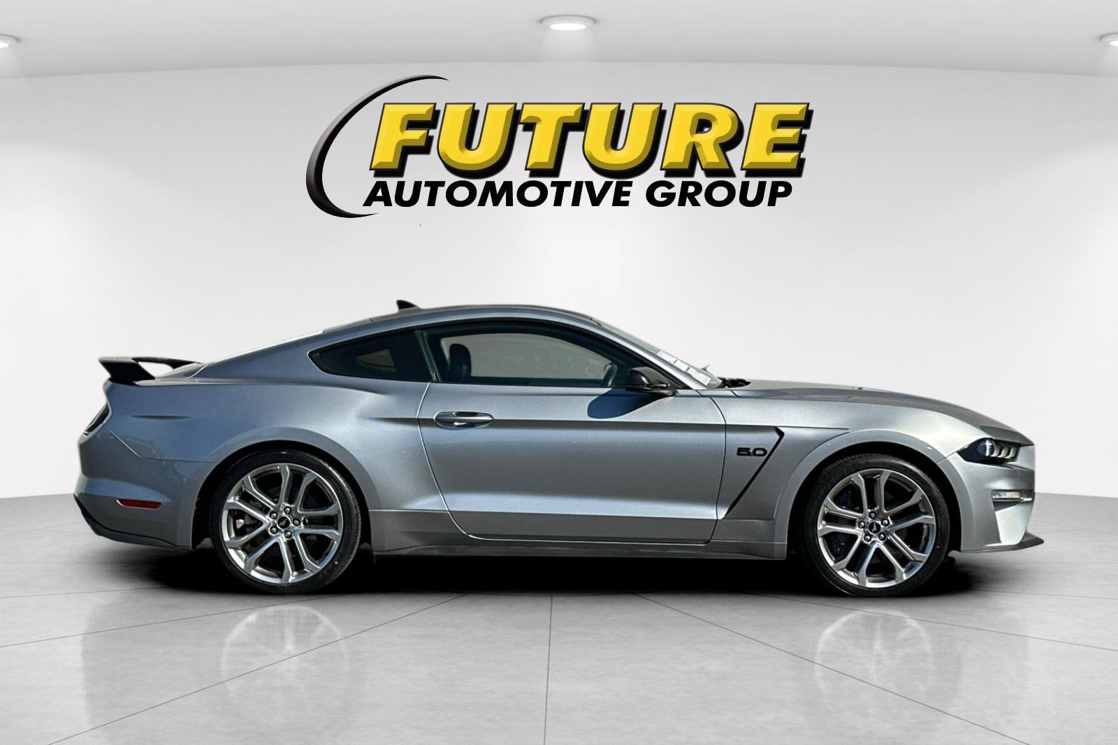 Used 2020 Silver Ford GT Premium image 2