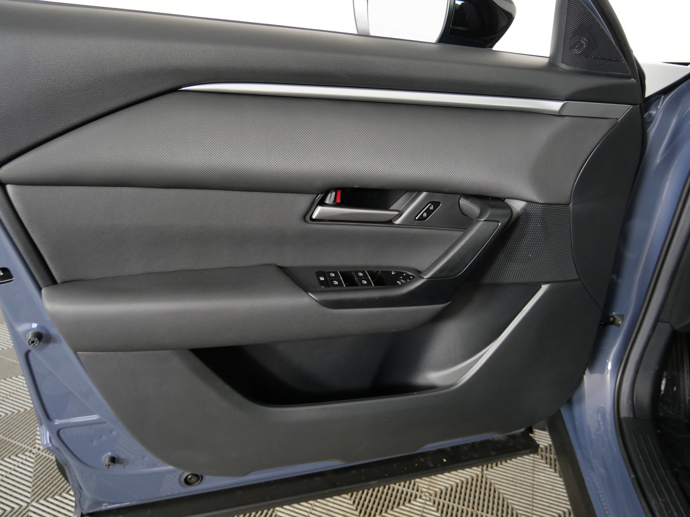 New 2026 Polymetal Gray Metallic Mazda Preferred AWD image 23