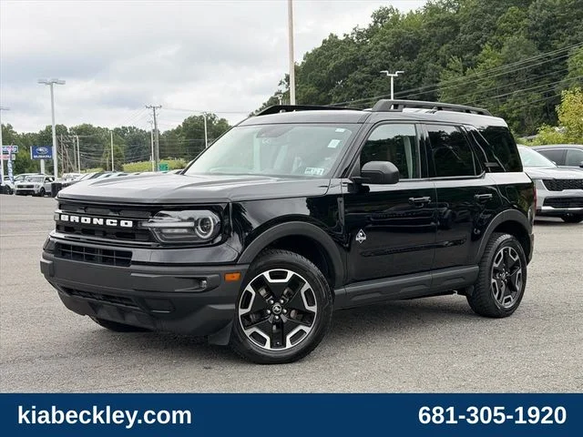Used 2022 Black Ford Outer Banks image 2