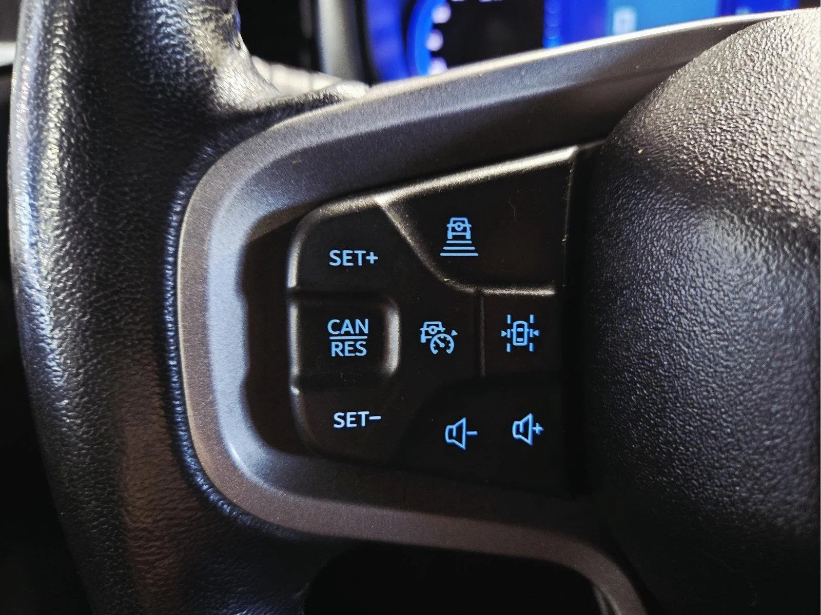 Used 2022 Cactus Gray Ford Badlands Advanced image 26