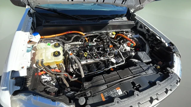 Used 2024 White Ford XL image 32