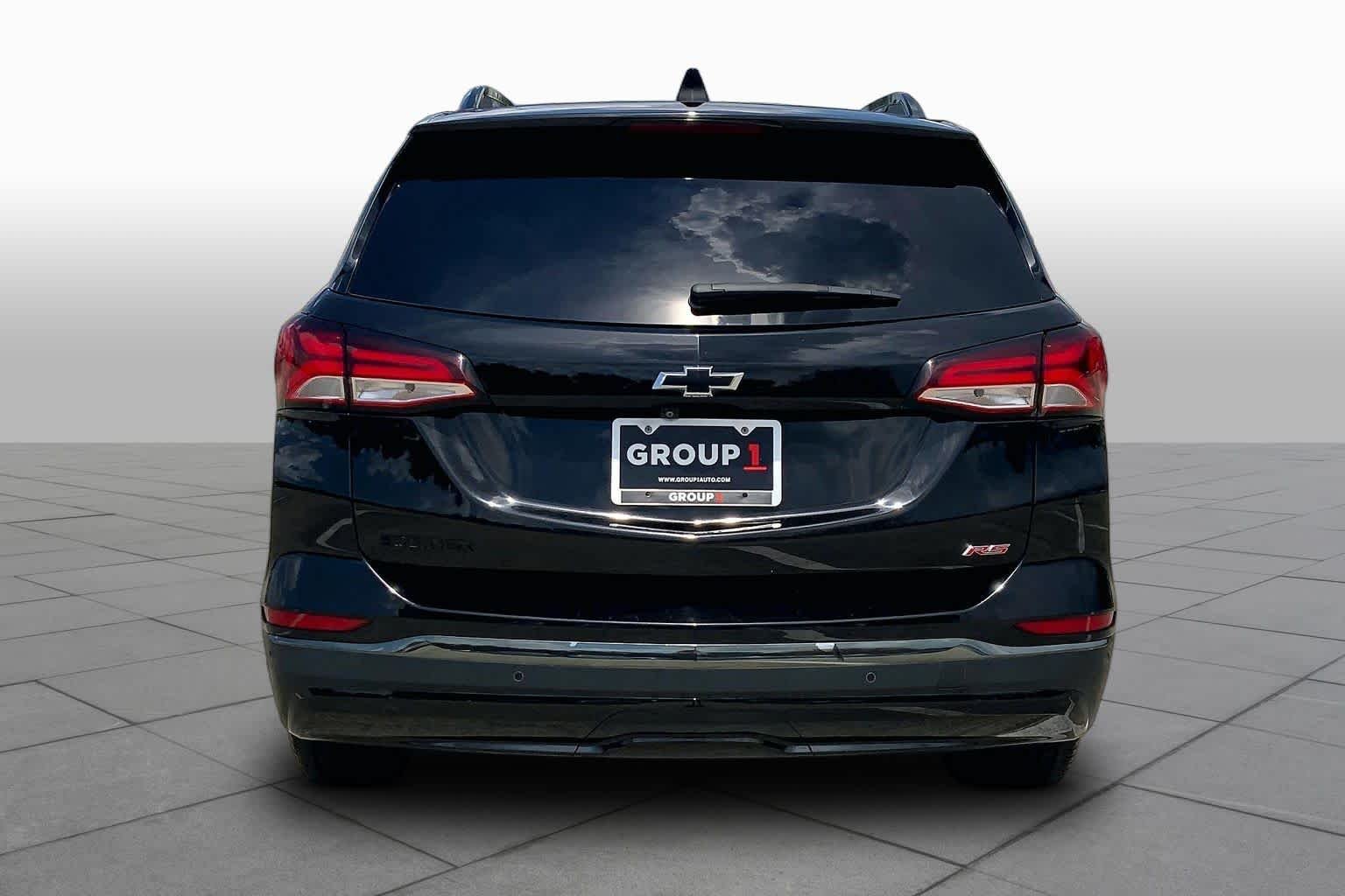 Used 2022 Mosaic Black Metallic Chevrolet RS image 5