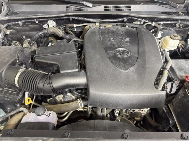 Used 2019 Gray Toyota SR image 9