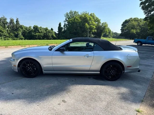 Used 2014 Silver Ford V6 image 4