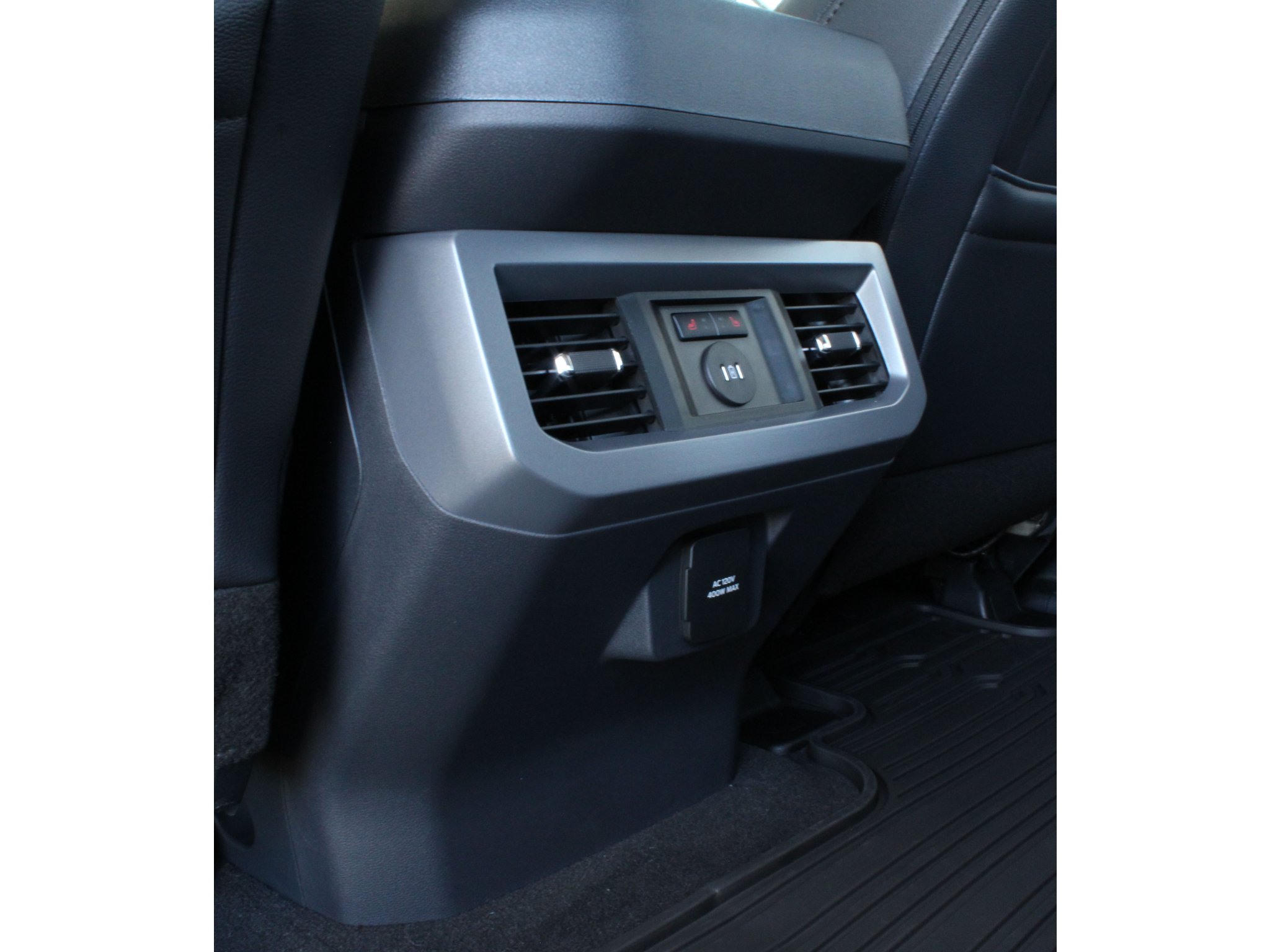 New 2027 Iconic Silver Metallic Ford LARIAT image 21
