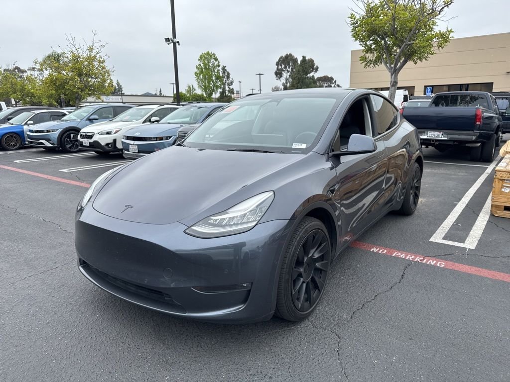2021 Tesla Model Y Long Range Dual Motor All-Wheel Drive's photo