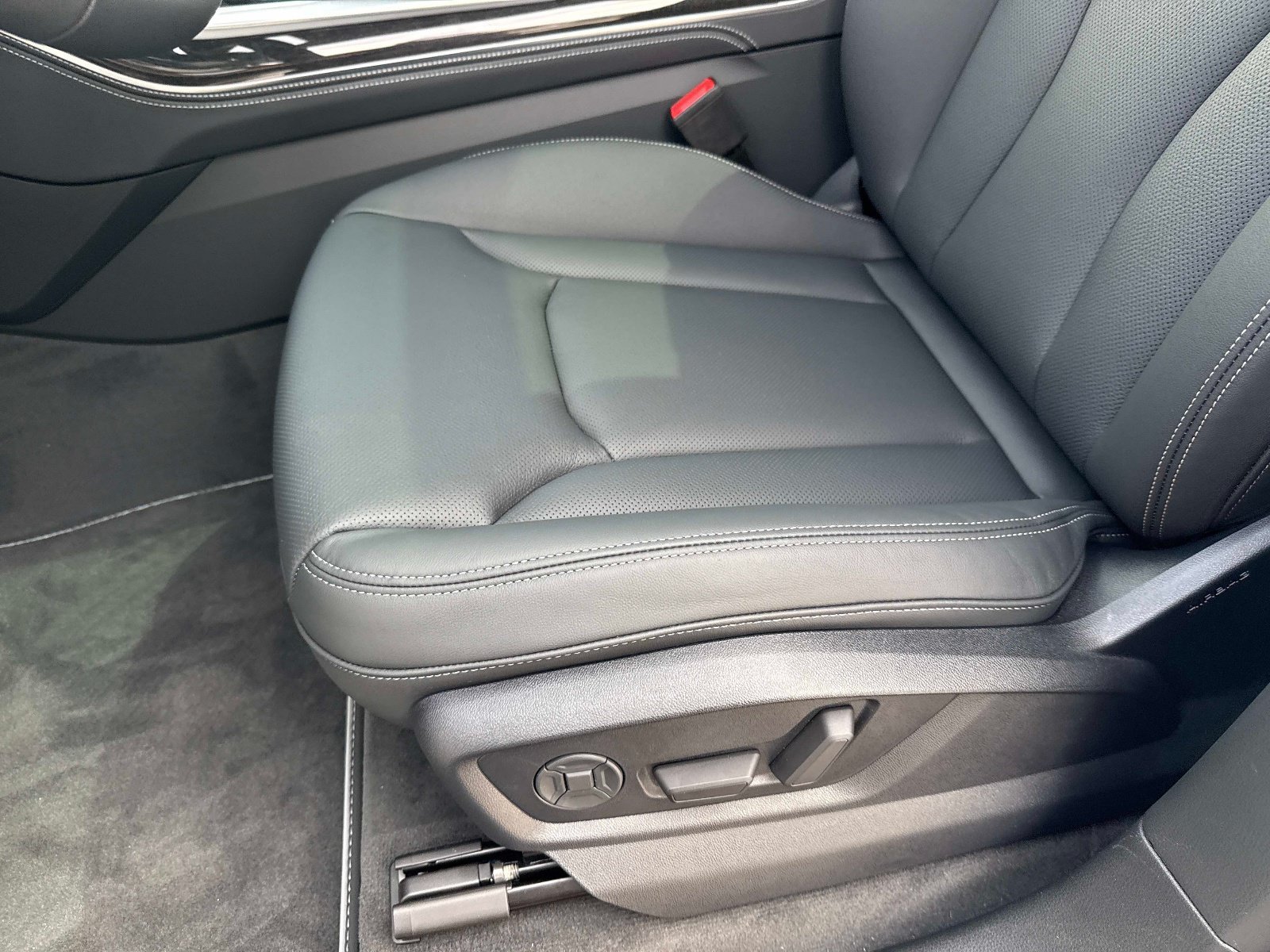 New 2026 Glacier White Metallic Audi Premium Plus image 20