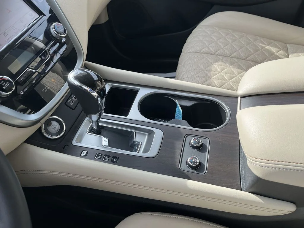 Used 2023 Red Nissan Platinum image 21