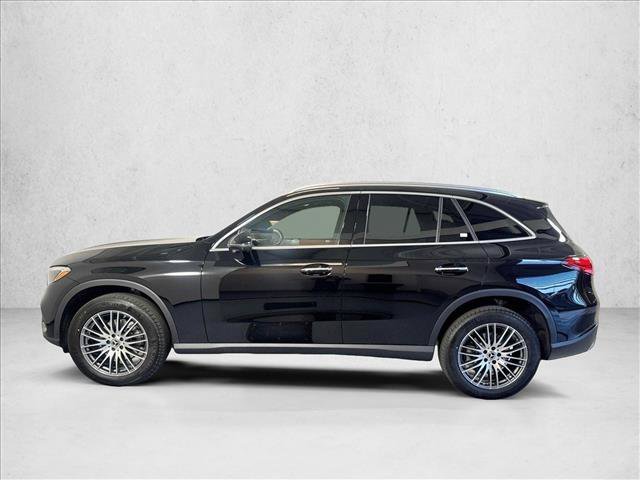 New 2026 Black Mercedes-Benz GLC 300 image 38