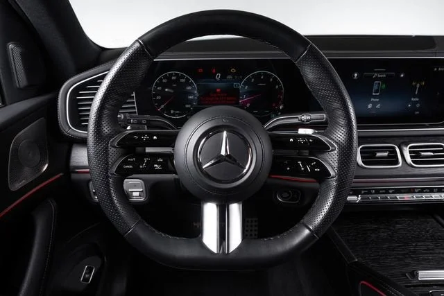 Used 2025 Obsidian Black Metallic Mercedes-Benz GLS 450 image 38