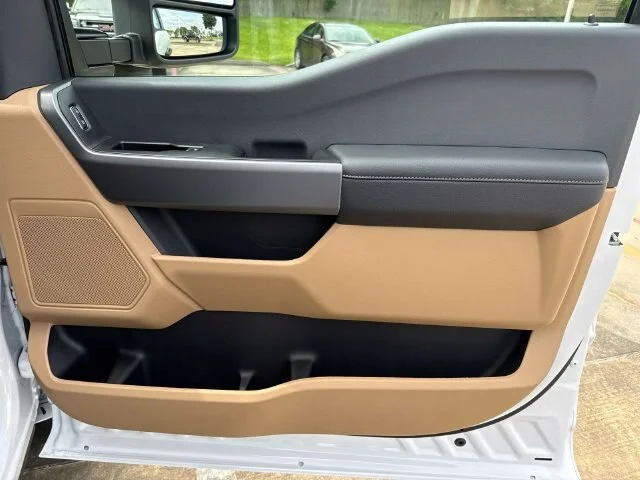 New 2026 Oxford White Ford F-350® XLT image 43