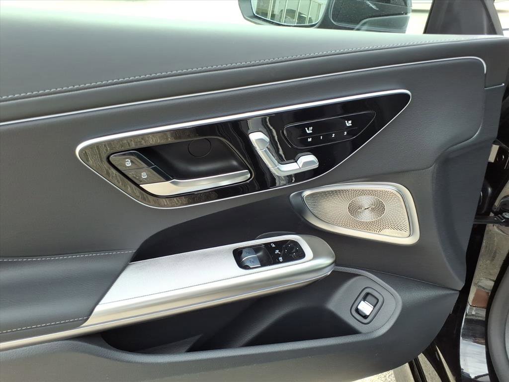 New 2026 Obsidian Black Metallic Mercedes-Benz CLE 450 image 14