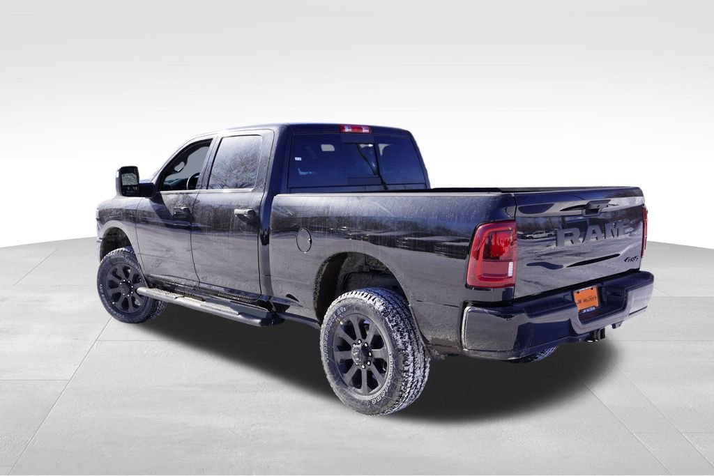 New 2026 Diamond Black Crystal Pearl-Coat Exterior Paint RAM Tradesman image 5