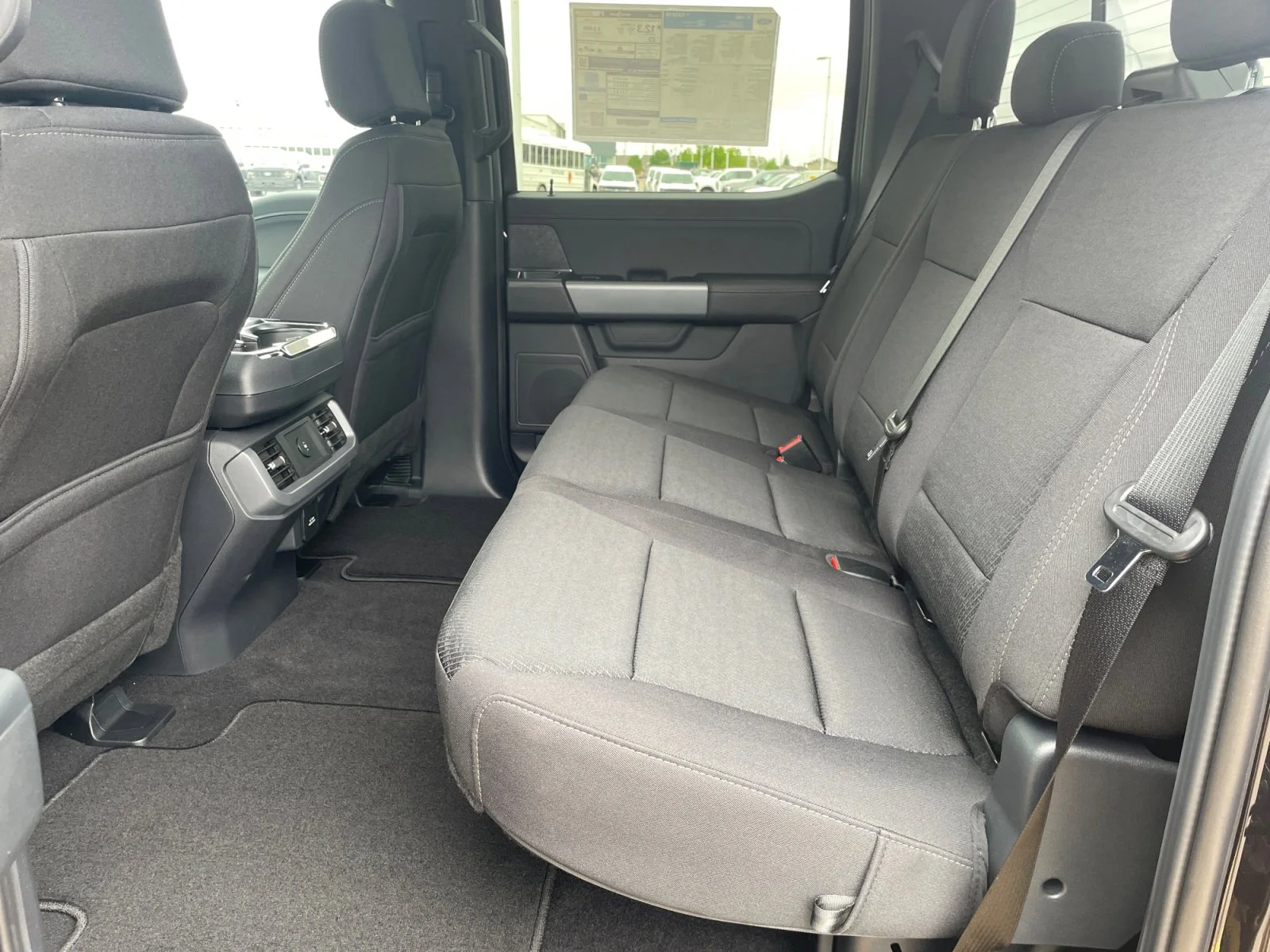 New 2026 Agate Black Metallic Ford XLT image 18