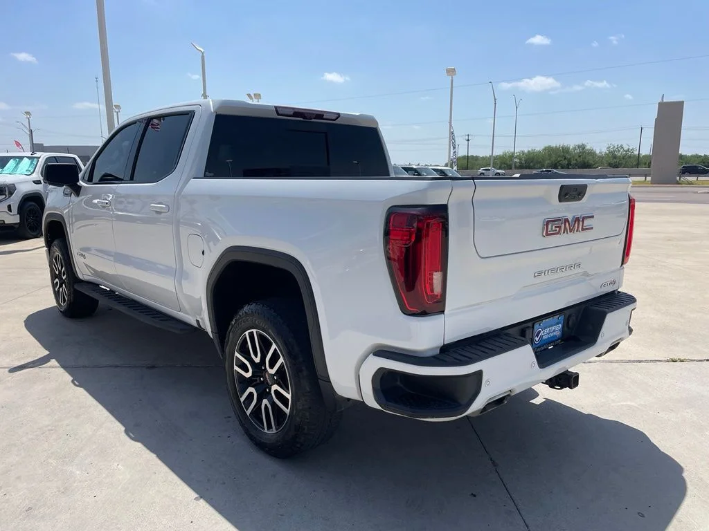 Used 2023 White GMC AT4 image 4