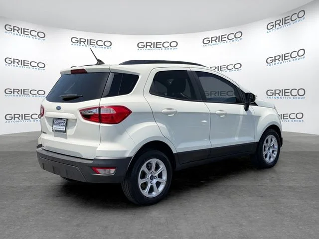 Used 2021 White Ford SE image 7
