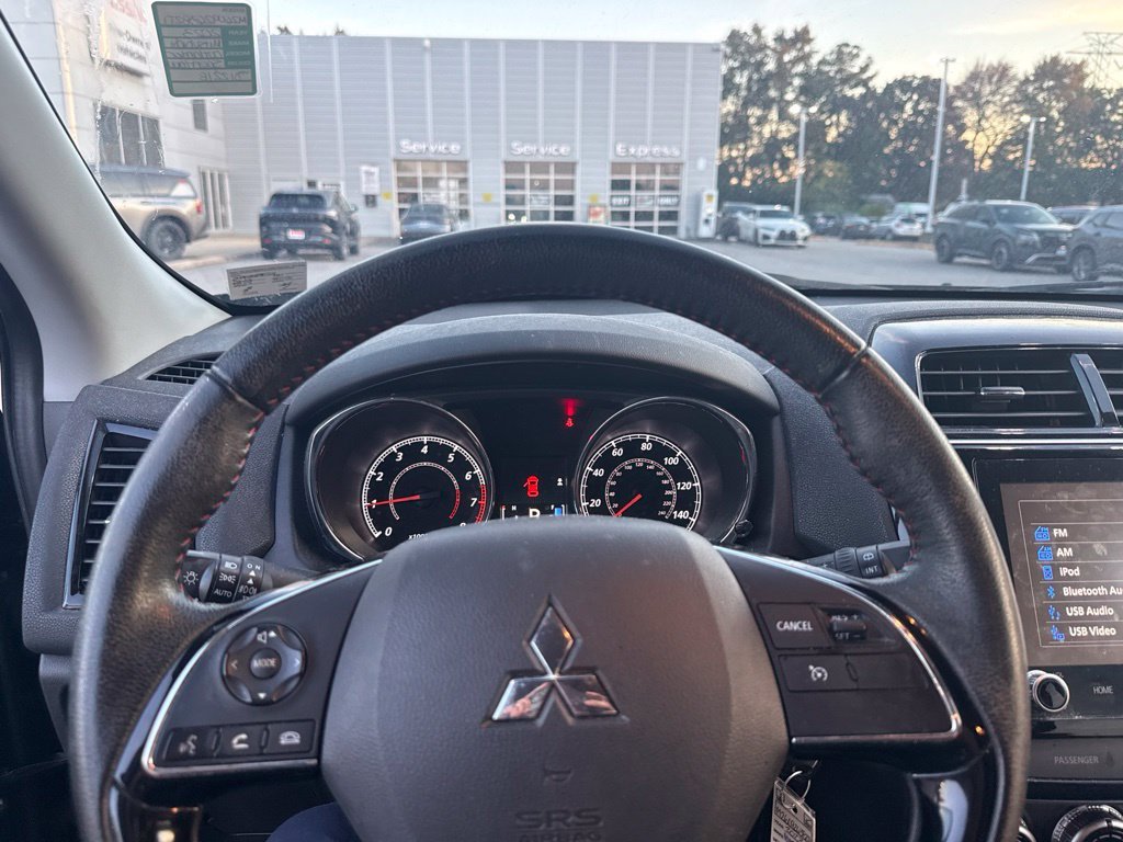 Used 2023 Black Mitsubishi 2.0 ES image 7